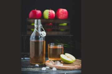 7 Powerful Reasons to drink apple cider vinegar