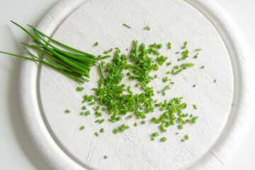 Chives: 12 Powerful Benefits and Nutrition