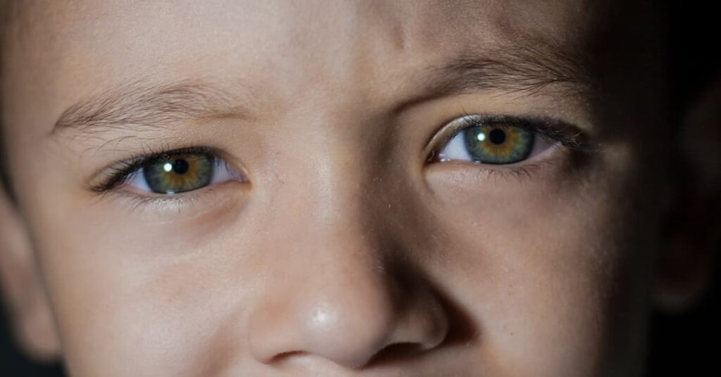 What are the possible complications of eye twitching? What are the possible complications of eye twitching?
