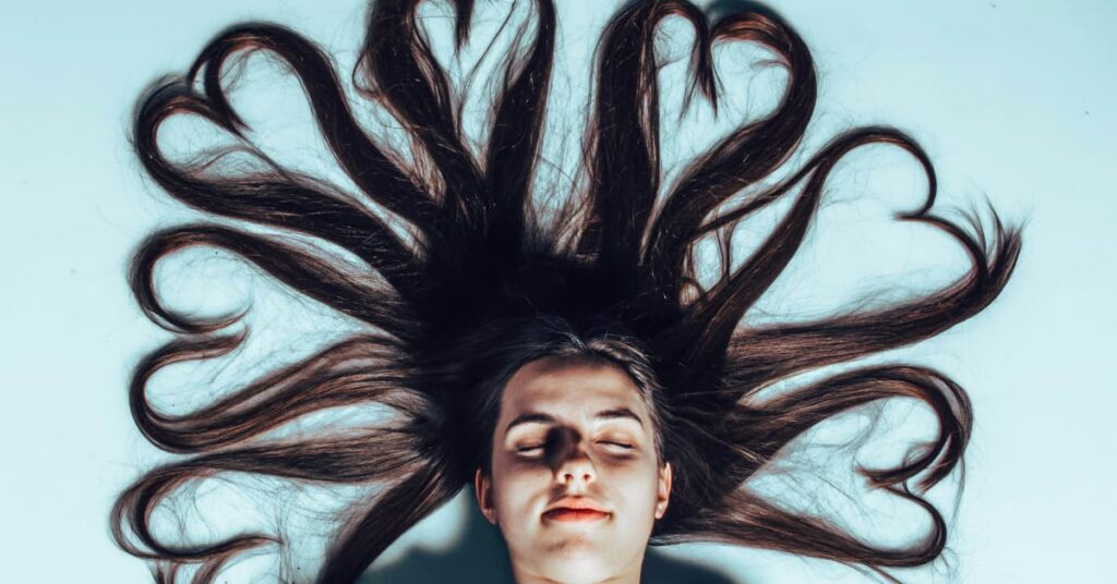 Does creatine cause hair loss? Does creatine cause hair loss?