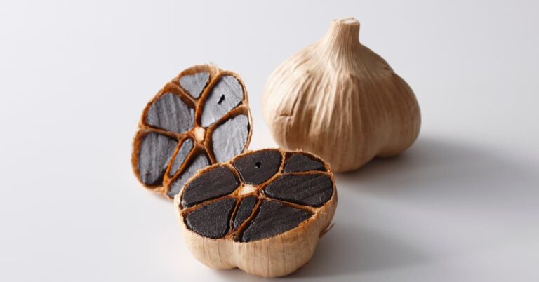 Black Garlic: The Essential Guide to 7 Health Benefits, Male Performance, and Side Effects