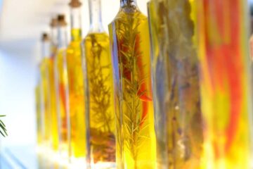 Rosemary Oil Unleashed: 15 Comprehensive Advantages for Growth, Density, and Scalp Health