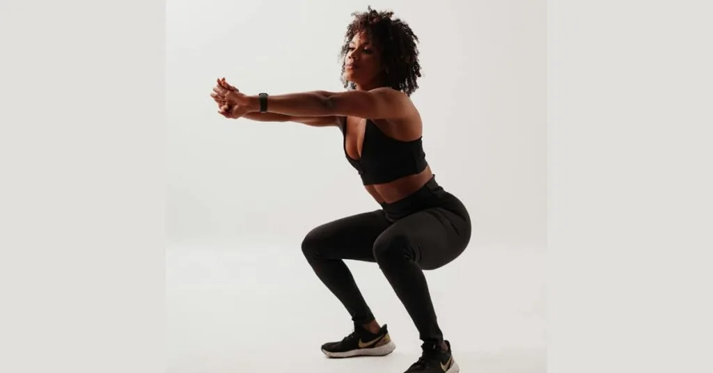 Squats: Common errors & precautions Squats: Common errors & precautions