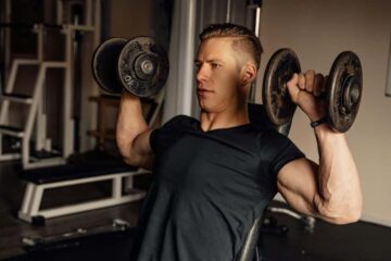 The Science of the Dumbbell Shoulder Press 9 Science-Backed Benefits and the Flawless Form Strategy